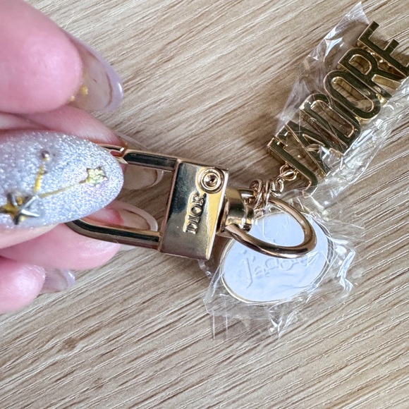 Dior Gold J'adore Bag Charm Keychain - Picture 9 of 9